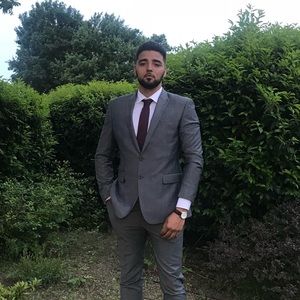 Meet your Posher, Selby